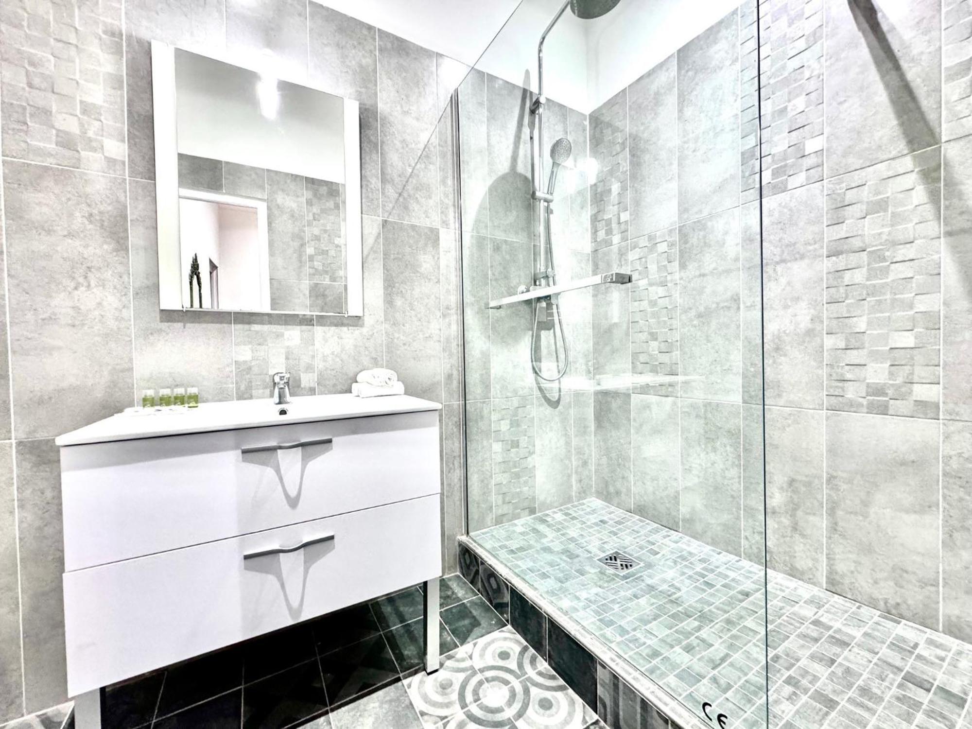 Aparthotel Riviera - Pont Vieux 2 - Old Town - Charm 2 Bedrooms Apartement Ac - 5Mn Beach Nice Exterior foto